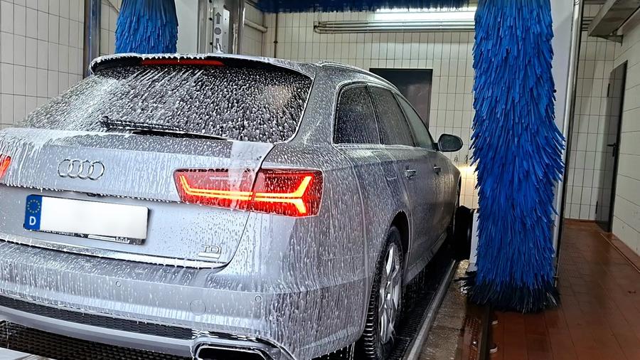 Autowäsche bei CarNCare Wash